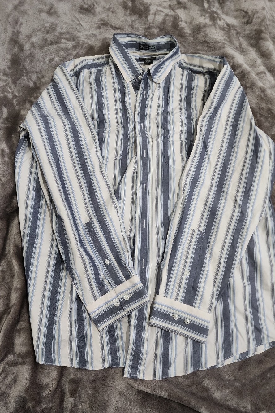 Denver Hayes Men's Blue & White Striped Dress Shirt